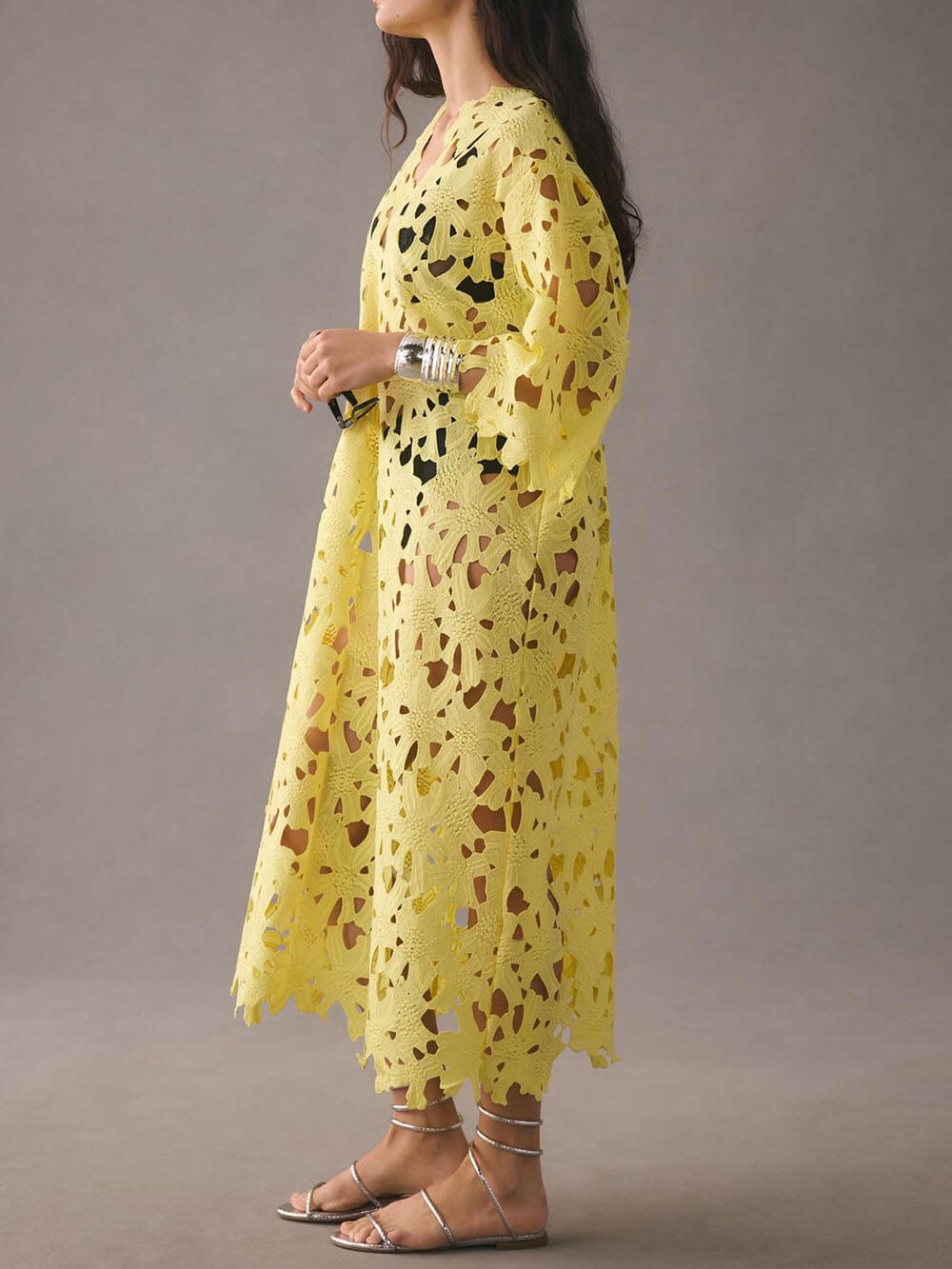 Vestido midi de playa con encaje
