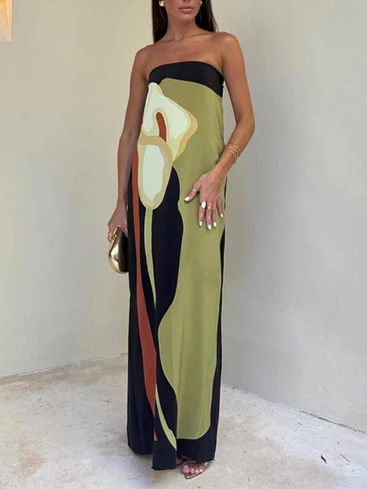 Vestido largo estampado sin mangas en contraste con hombros descubiertos