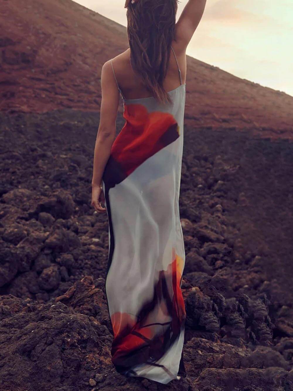 Vestido Largo Recto de Tirantes con Estampado de Tulipanes