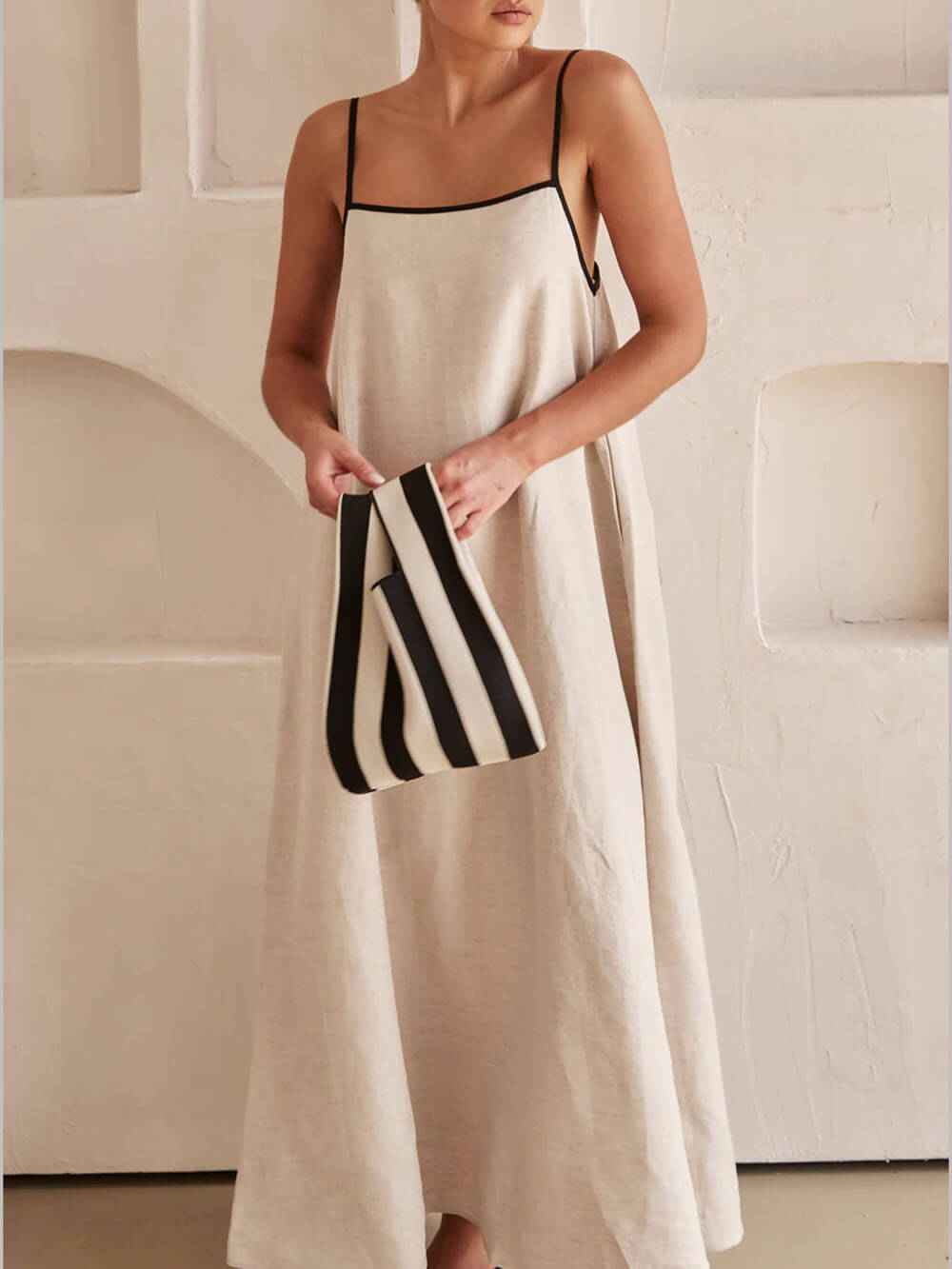 Vestido acampanado con tirantes en contraste Summer Vibe