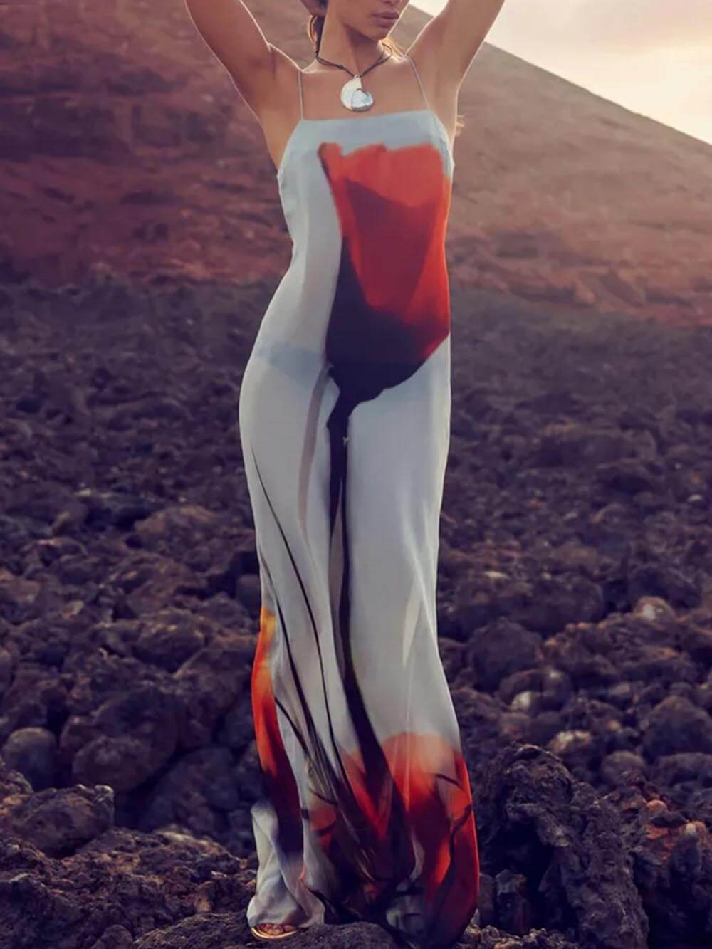 Vestido Largo Recto de Tirantes con Estampado de Tulipanes