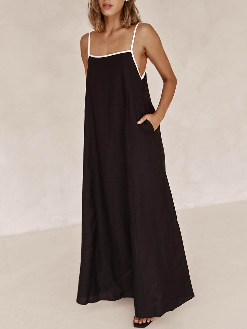 Vestido acampanado con tirantes en contraste Summer Vibe