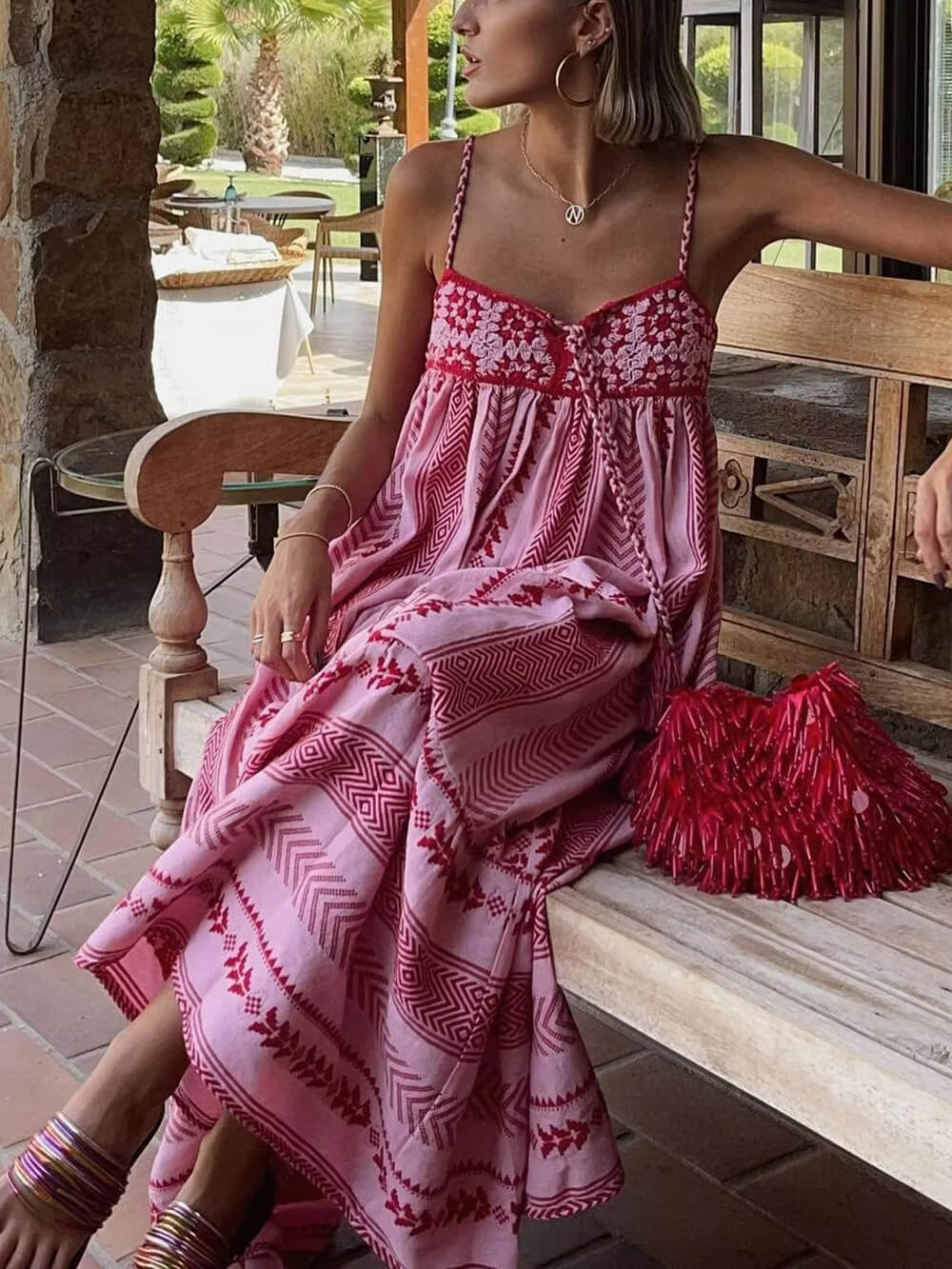 Vestido largo de punto estilo étnico con patchwork de crochet