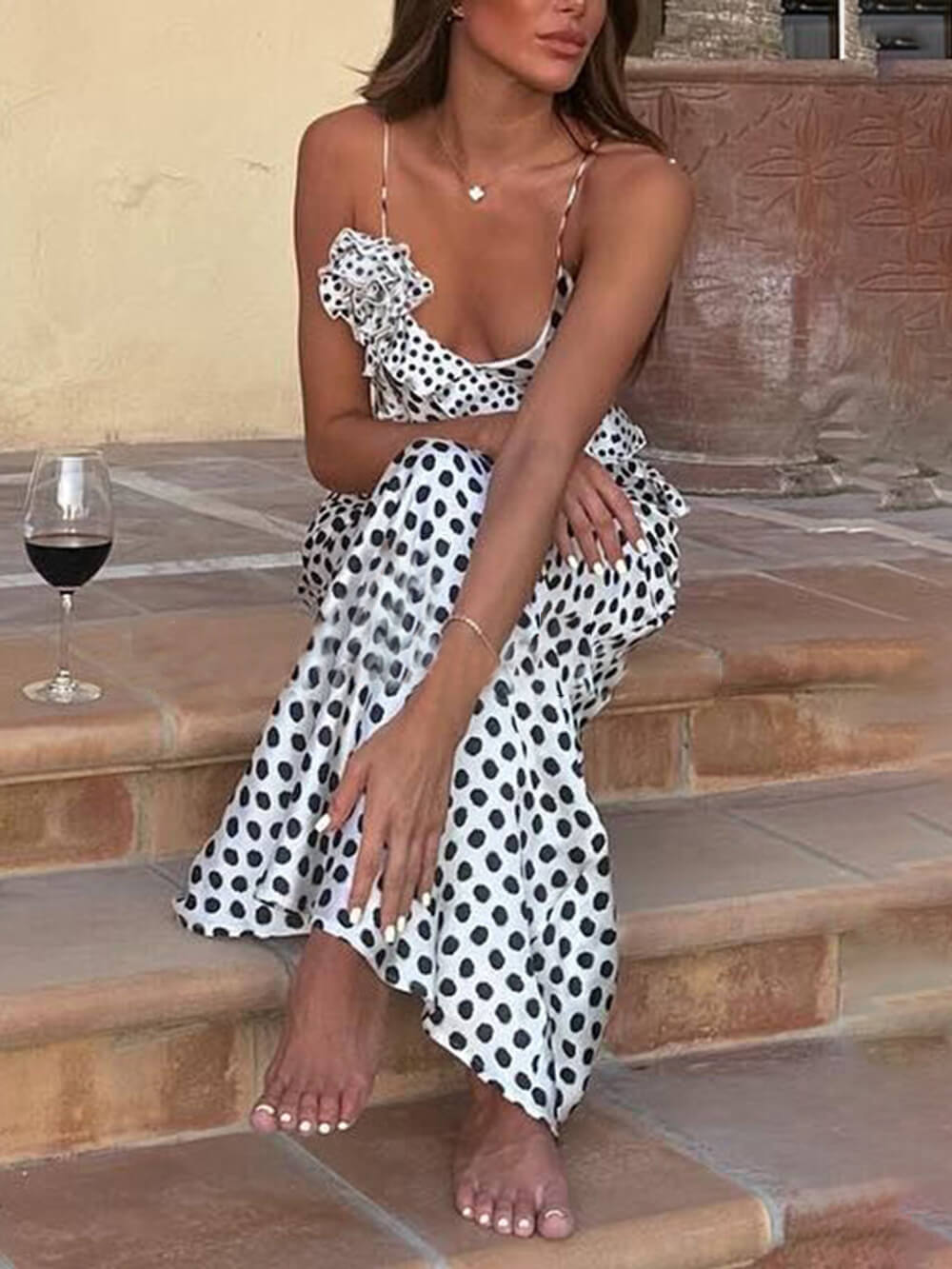 Vestido largo con tirantes y volantes de guipur de fantasía con estampado de lunares