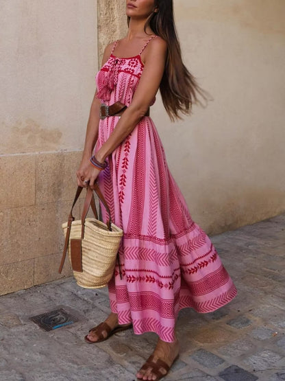 Vestido largo de punto estilo étnico con patchwork de crochet