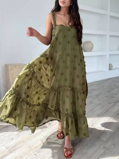 Vestido largo holgado en capas con decoración floral