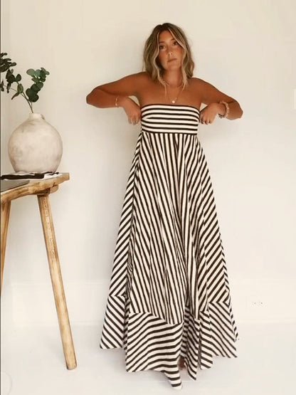 Vestido largo con pliegues y encanto de Nocturnal
