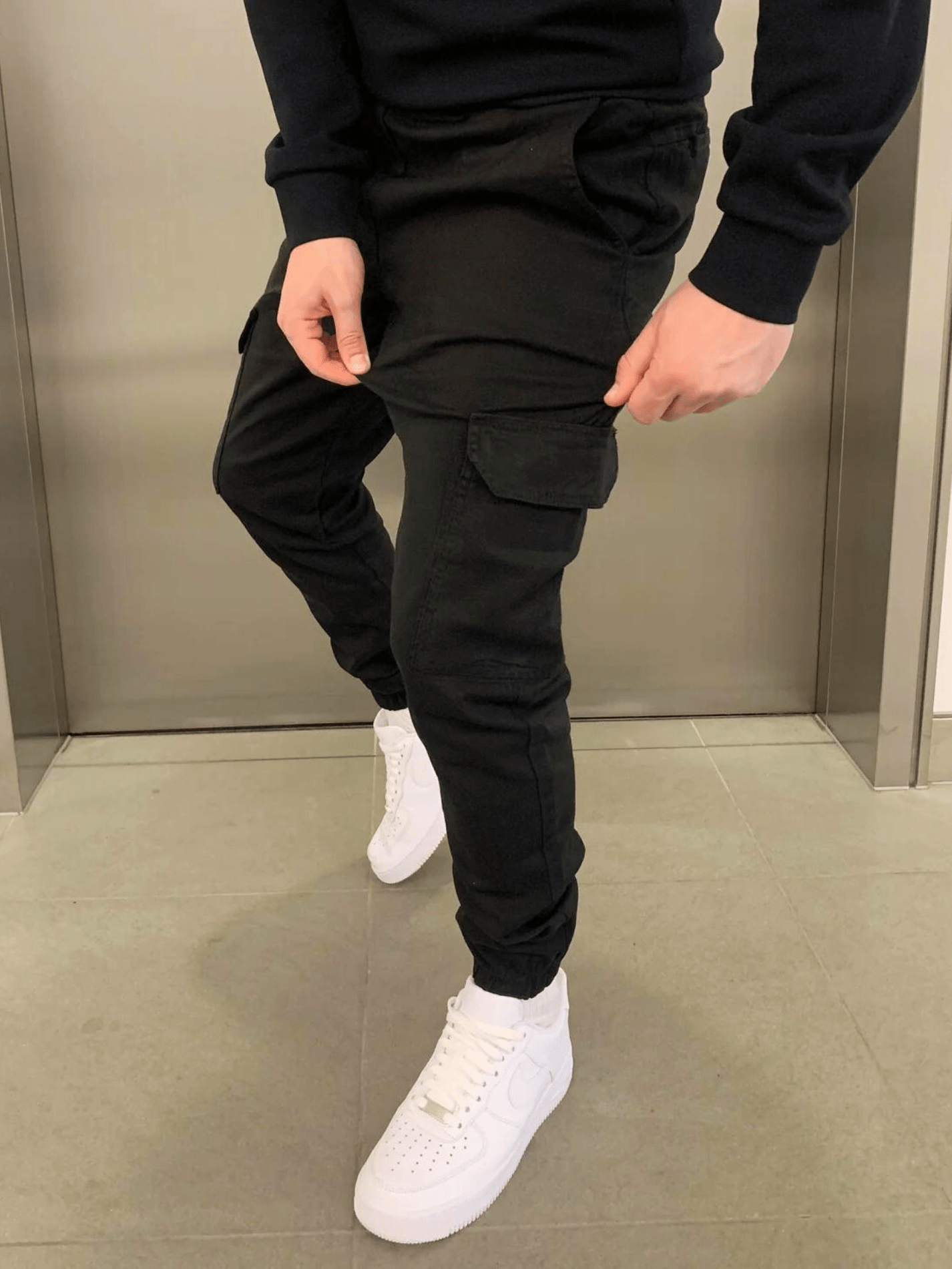 Pantalón Jogger Cargo Confort - Negro