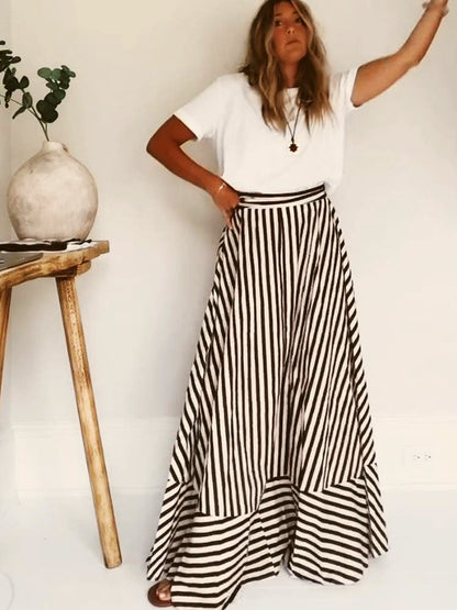 Vestido largo con pliegues y encanto de Nocturnal