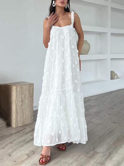 Vestido largo holgado en capas con decoración floral