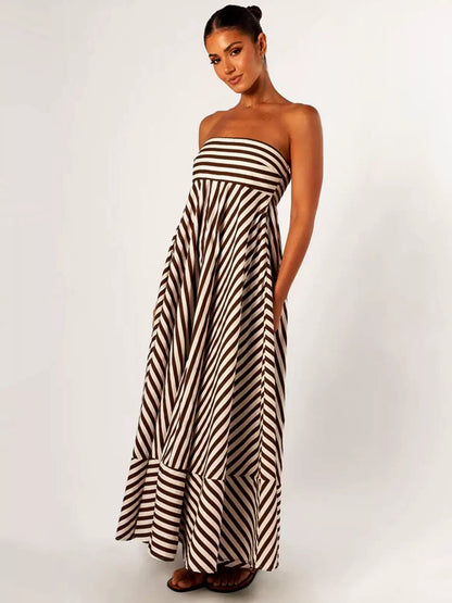 Vestido largo con pliegues y encanto de Nocturnal