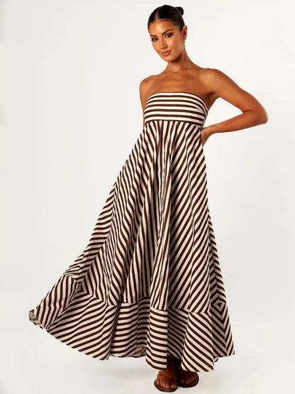Vestido largo con pliegues y encanto de Nocturnal