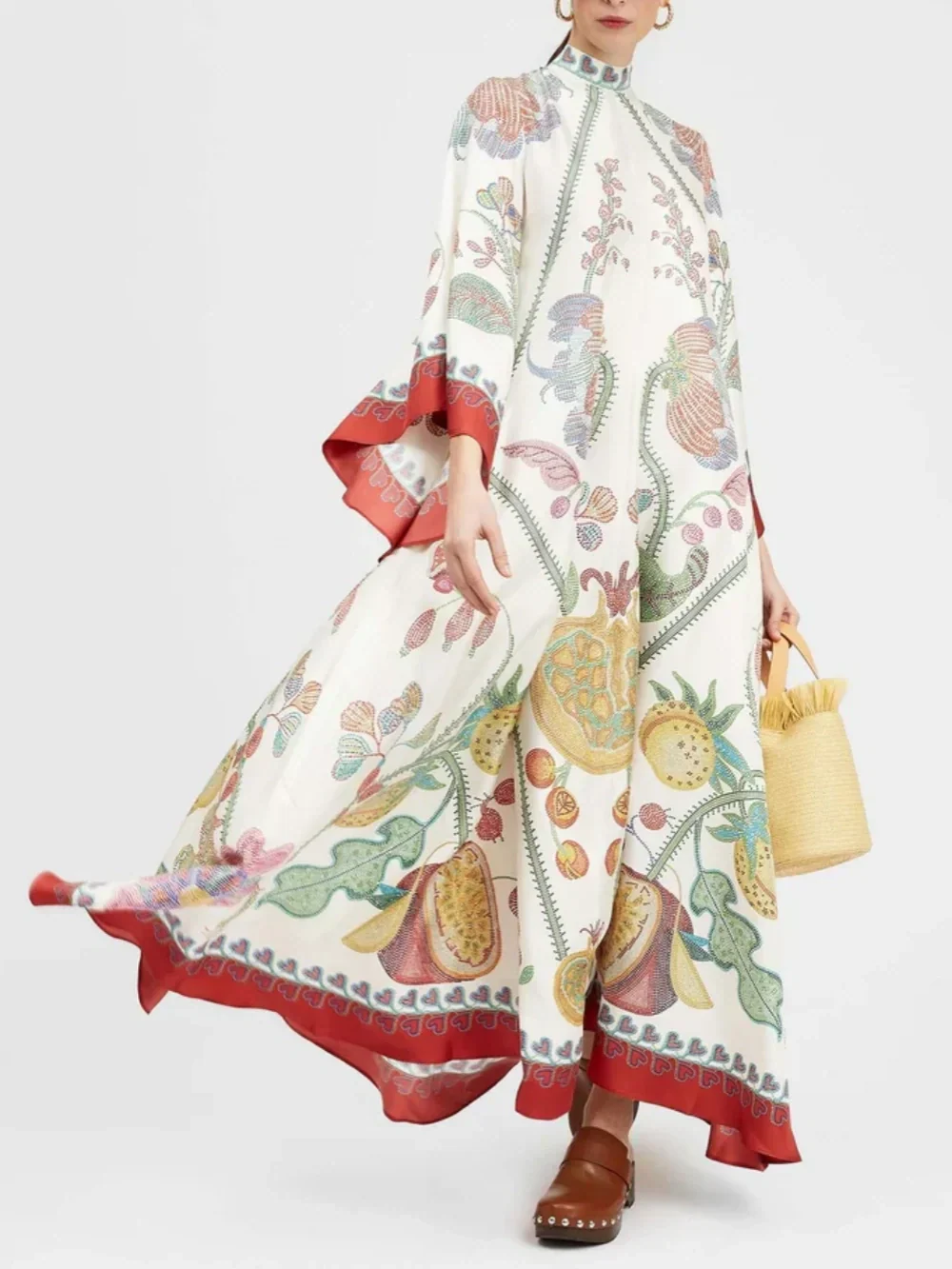 Vestido largo con estampado de ébano colocado a mano