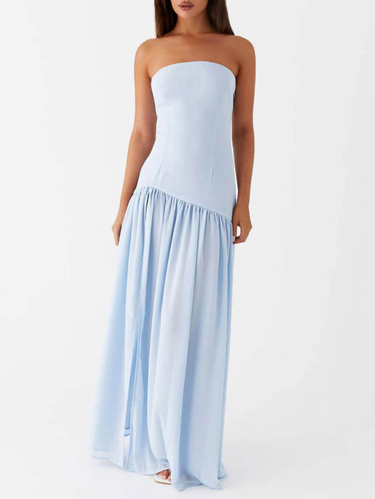Exquisito vestido largo sin tirantes con pliegues sin espalda
