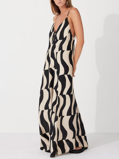 Vestido largo estilo espalda redondeada y corte relajado
